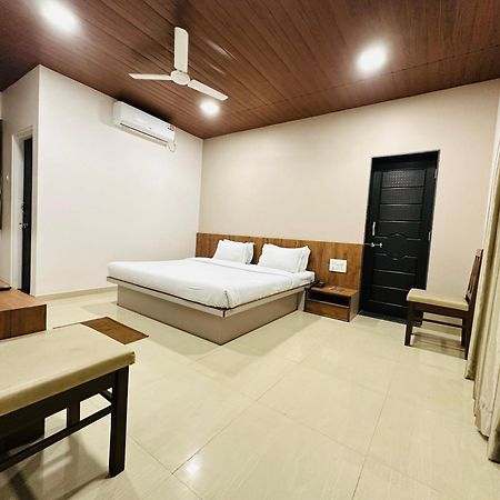 Hotel Grand Indu, 3 Star Kolhapur Ngoại thất bức ảnh