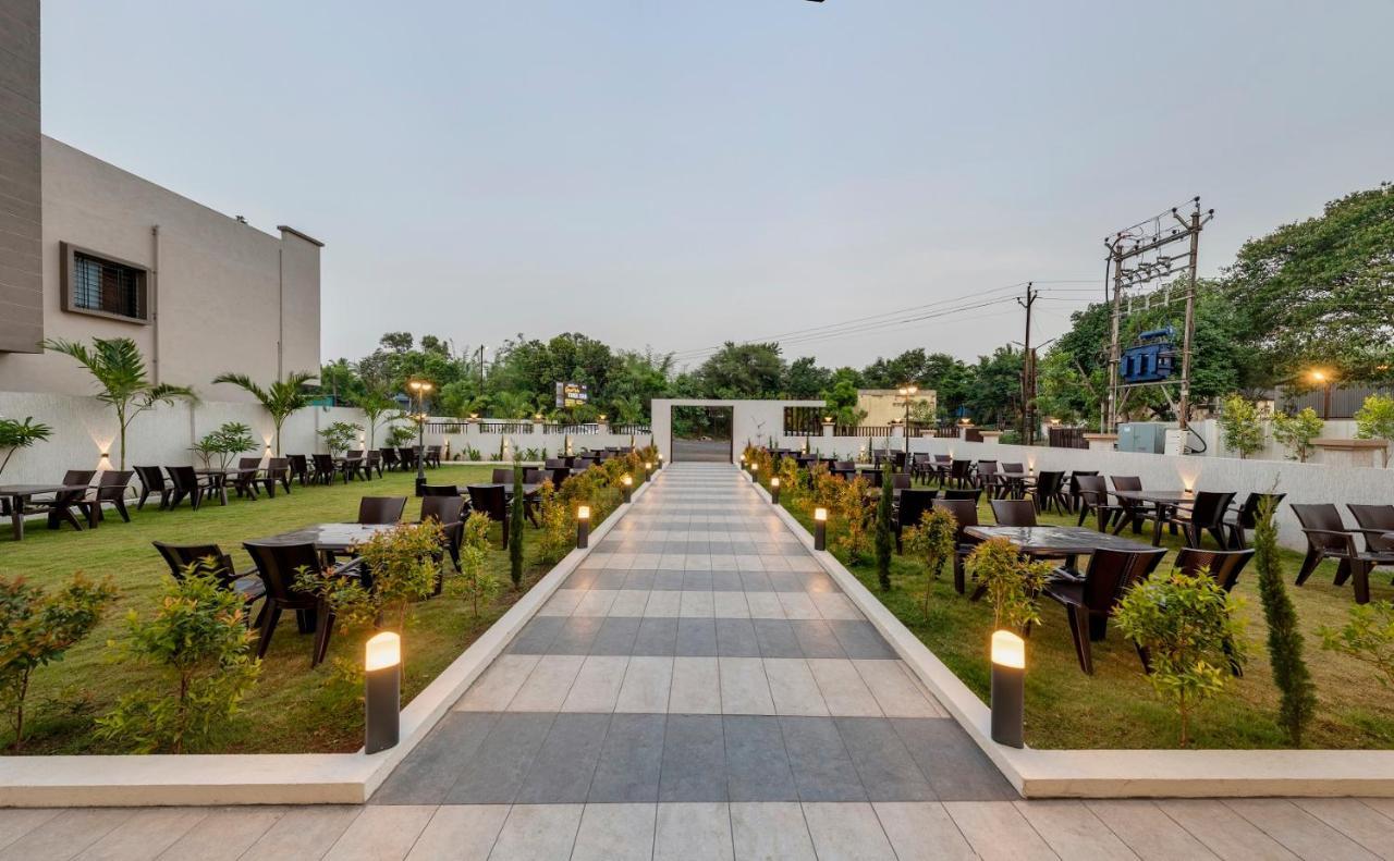 Hotel Grand Indu, 3 Star Kolhapur Ngoại thất bức ảnh