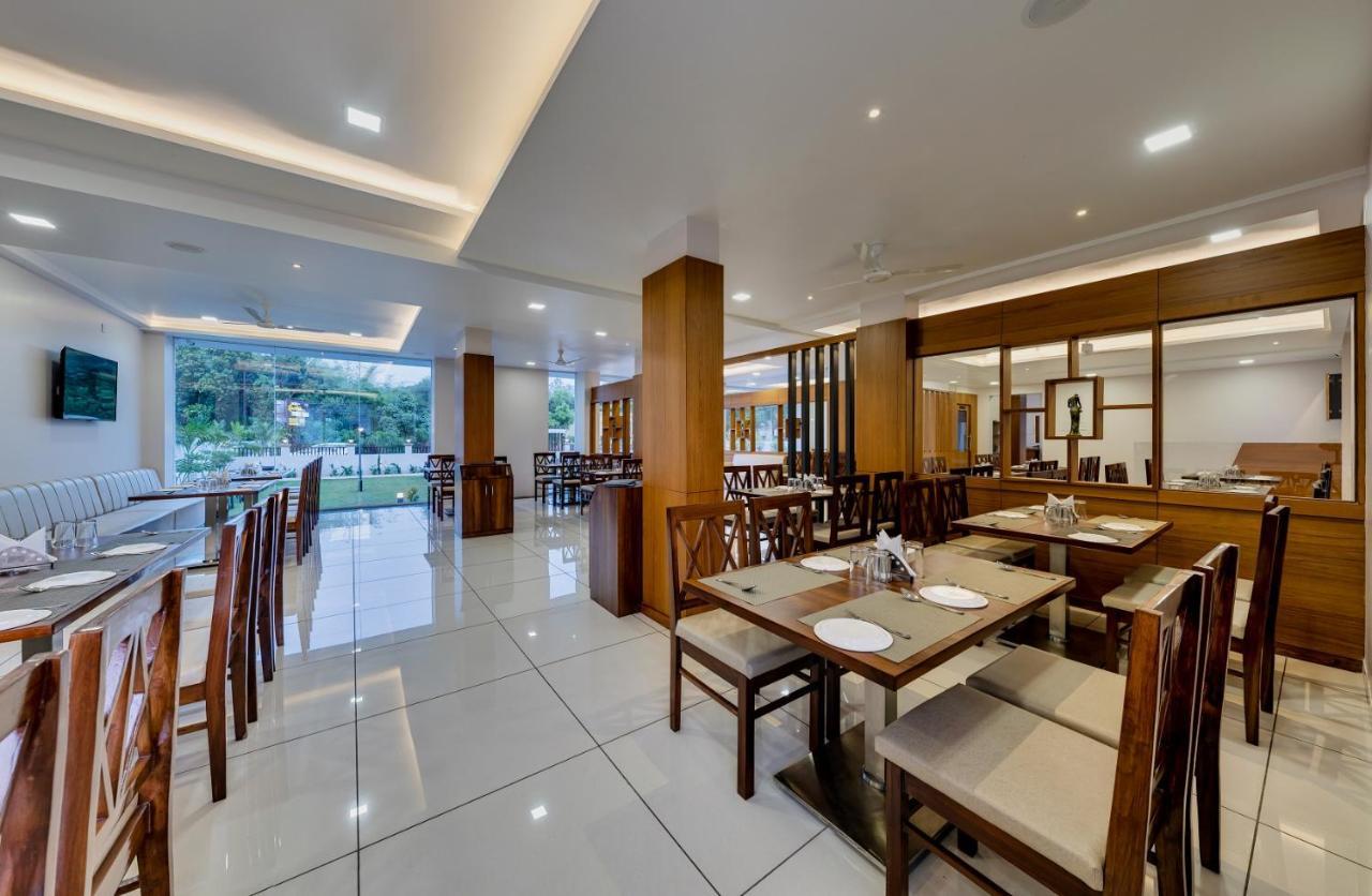 Hotel Grand Indu, 3 Star Kolhapur Ngoại thất bức ảnh